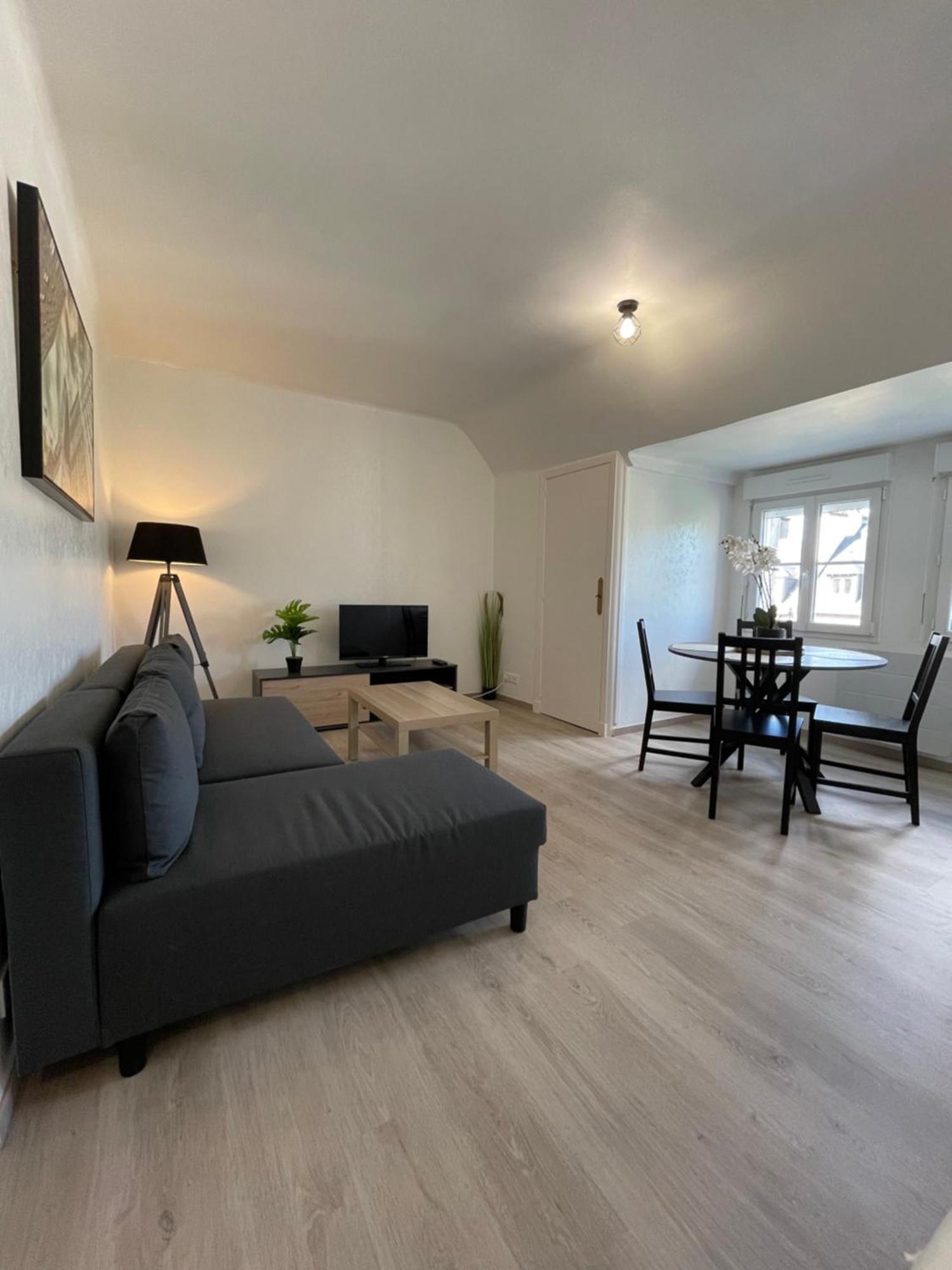 Appartement Renove Tout Equipe, Centre Ville, Proche De La Gare Et Commerce フレール エクステリア 写真